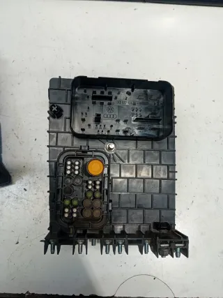 Caja Fusibles VW Passat 2.0 TDI 05