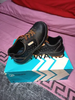 Zapatos de trabajo ROBUSTA mujer negros