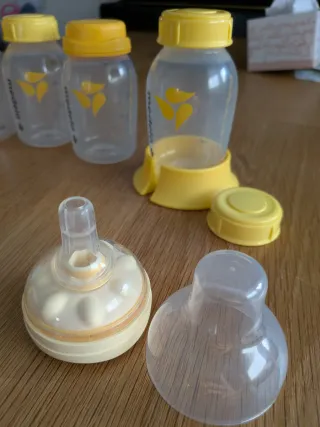 Sacaleches Medela Solo con 4 botes y tetina Calma