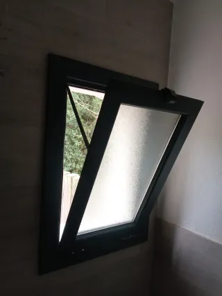 Ventana de aluminio 45×67