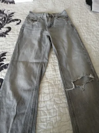 Pantalón vaquero gris talla 32