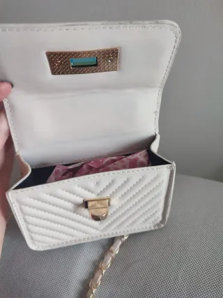 Borsetta donna bianca con catena oro