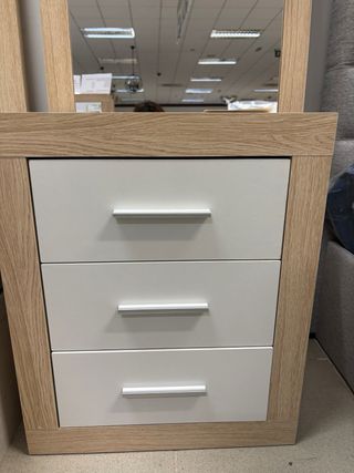 Dormitorio completo madera y blanco