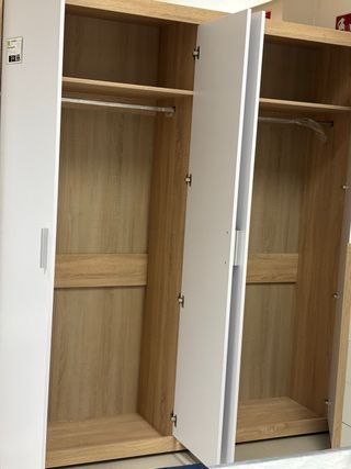 Dormitorio completo madera y blanco