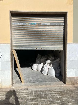 se venden persianas metálicas