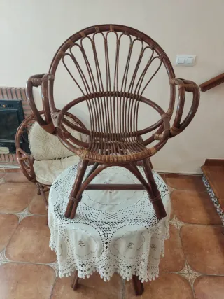 Conjunto de sala de mimbre y cristal