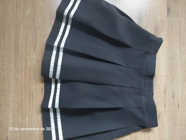 Lote Ropa Niña: Faldas, Vestido, Medias y mallas.