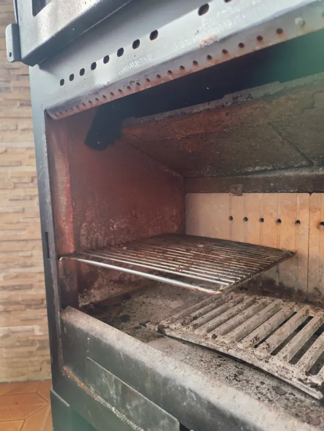 Estufa de leña rinconera con horno CH-8