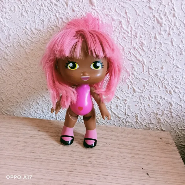 Muñeca Famosa pelo rosa T-3275-14