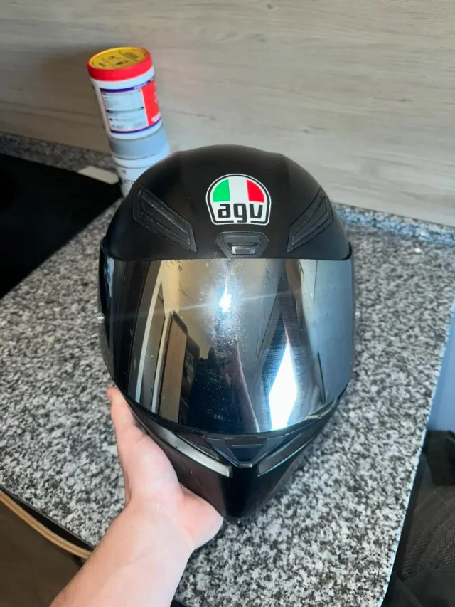 Casco AGV K1S Talla M / Con 1 año de uso