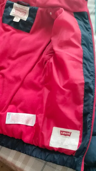 Cazadora Levi's niño azul y roja