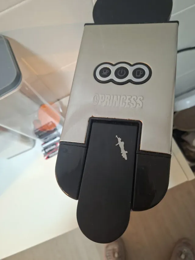 Cafetera Multi Cápsulas "4-EN-1"