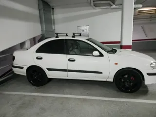 Nissan Almera 2001