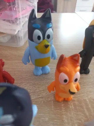 Figuras Bluey y amigos
