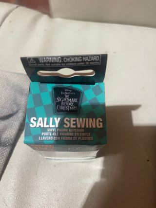 Funko Pop! Sally Sewing Llavero