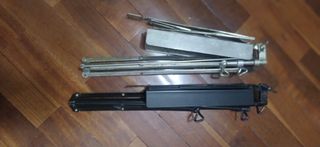 2 Atriles para Partituras y un tercero de regalo.