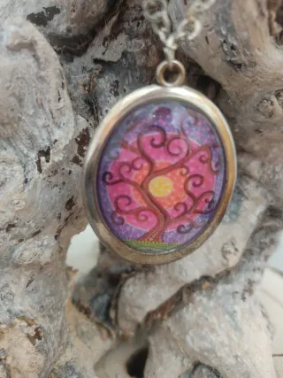 Collar árbol de la vida lila