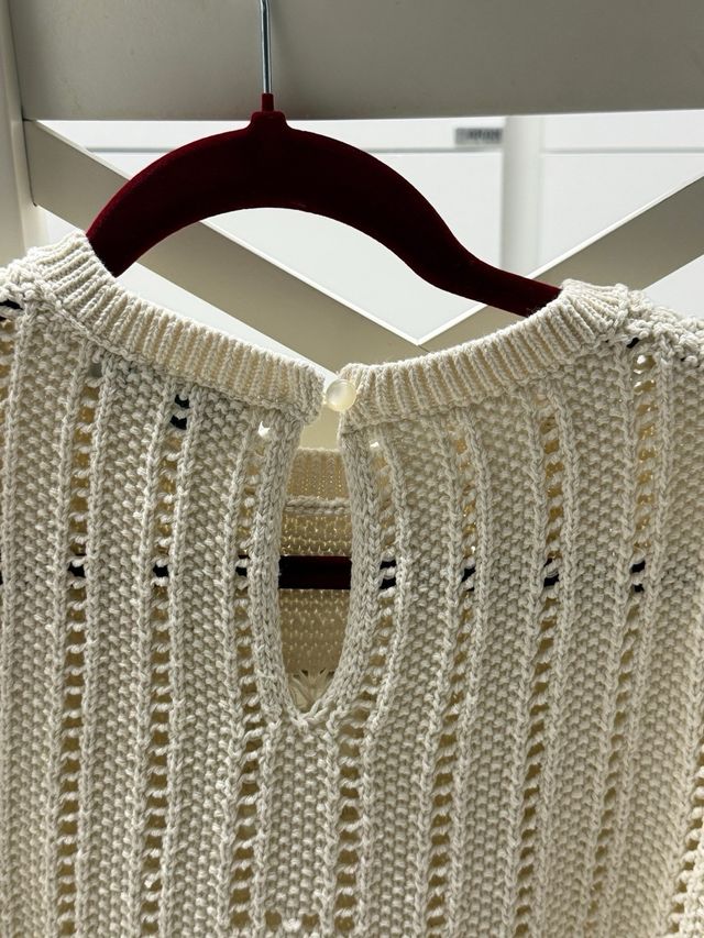 Camiseta de crochet beige