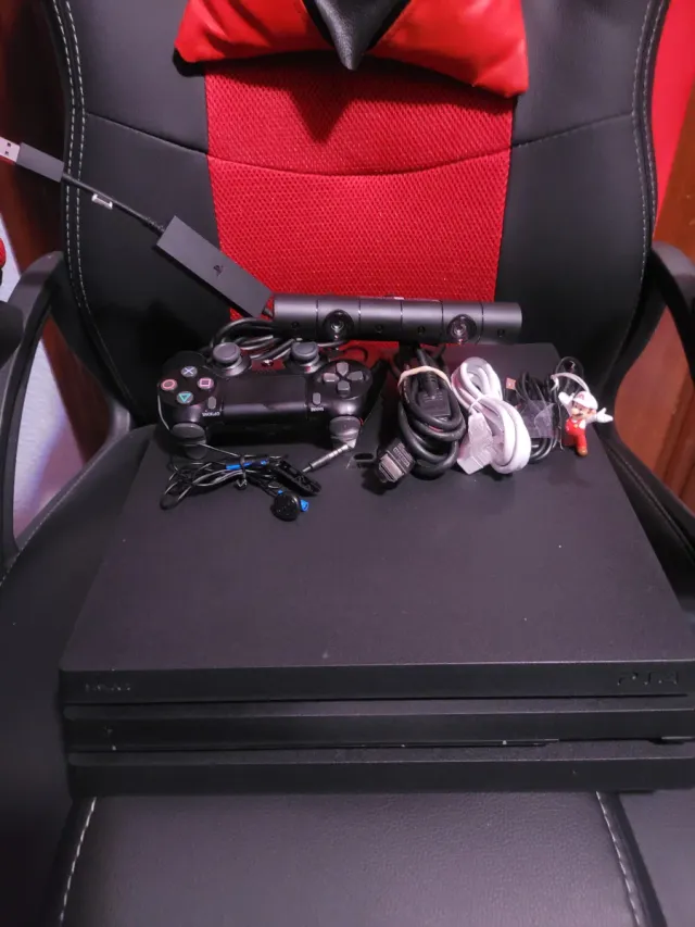 Ps4 Pro especial Negra con Mando