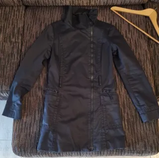 Gabardina negra mujer