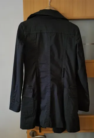 Gabardina negra mujer