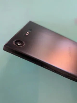 Sony Xperia XZ1 Dual Black 64GB finitura in metallo