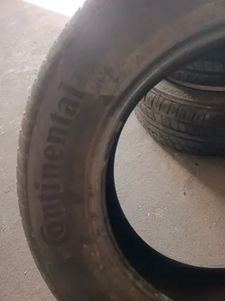 2 Neumáticos Continental 215-65-17 99V