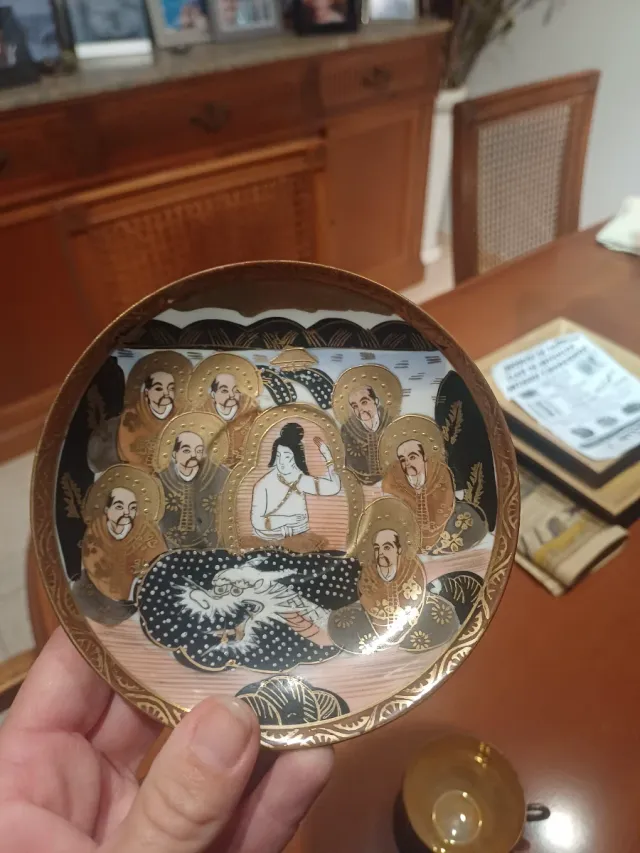 Colección de té china dorada