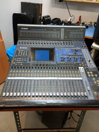 Mesa de mezclas Yamaha 02R96