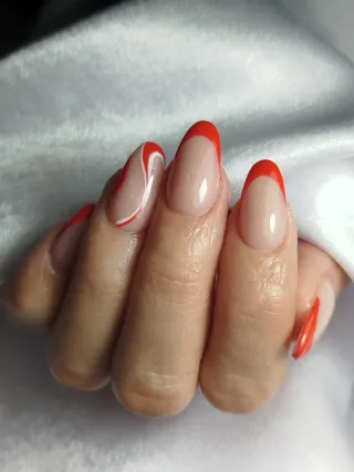 Ofrezco mis servicios como manicurista profesional
