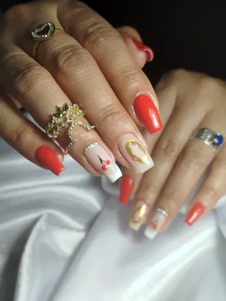 Ofrezco mis servicios como manicurista profesional