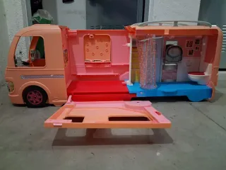 Caravana Barbie rosa