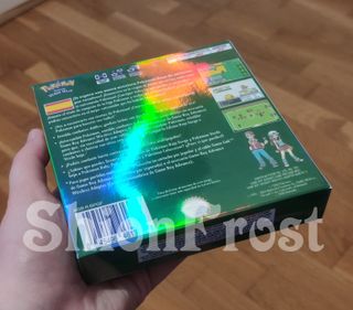 Caja IRIDISCENTE Pokémon Edición Verde Hoja