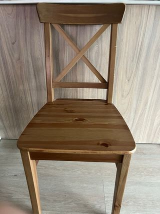 Mesa extensible STORNÄS de IKEA y Sillas