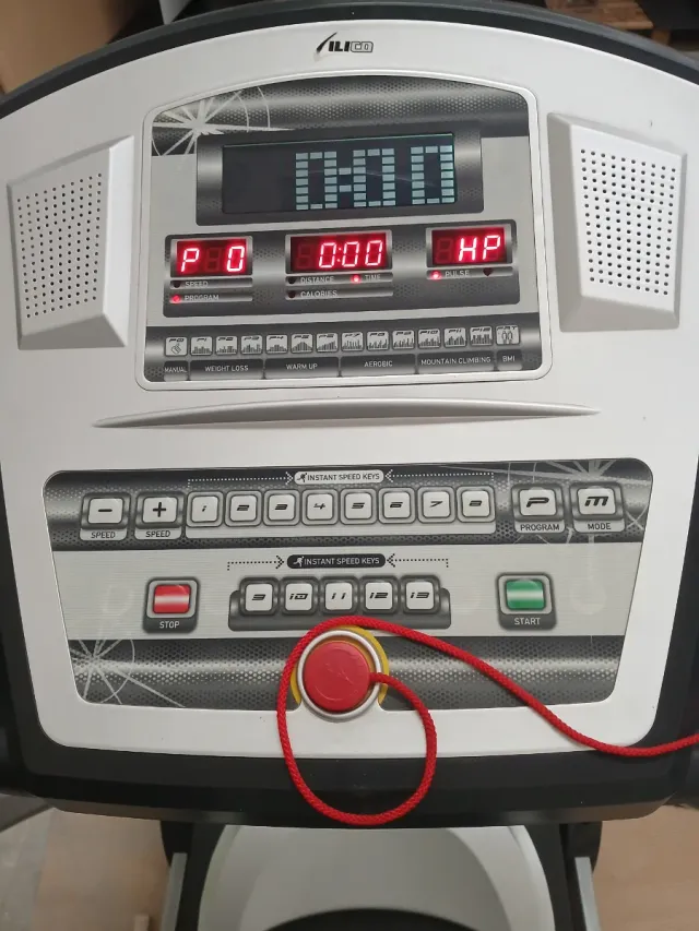 Cinta de correr gris y negra