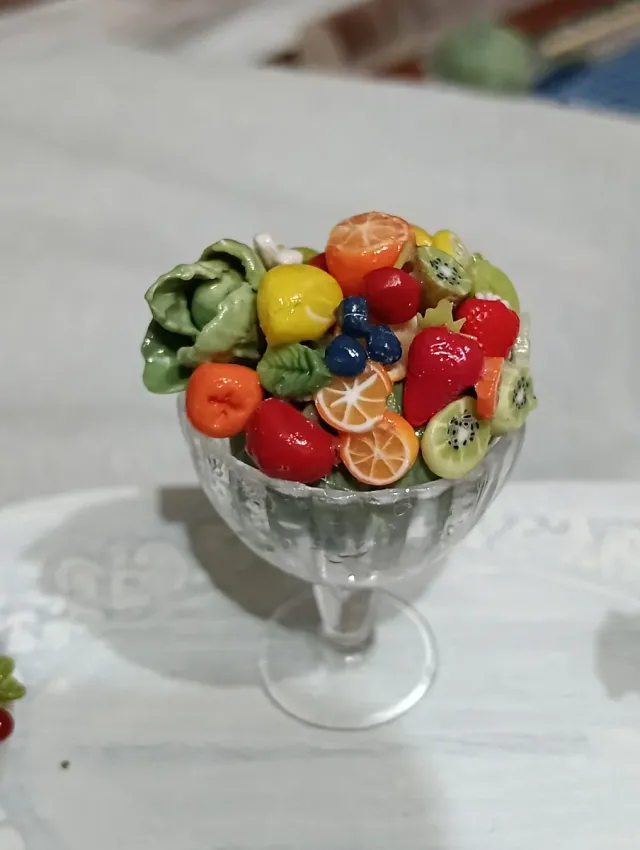 Miniatura centrotavola con frutta