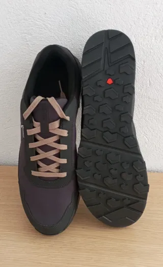 Zapatillas de montaña Quechua número 48