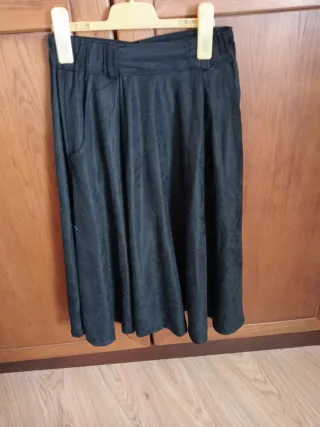 Saia preta de veludo