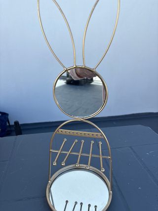 para poner joyas y tb es espejo