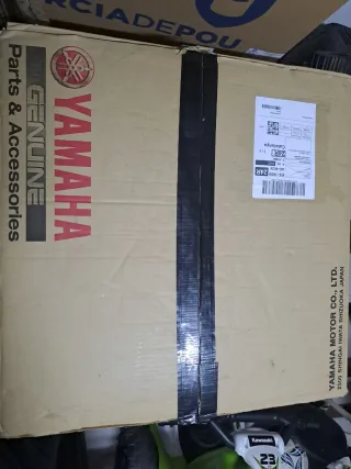 Llanta Yamaha R1 2004-2006 Dorada