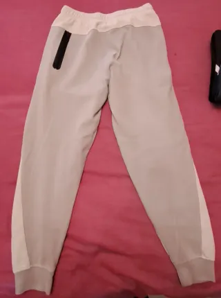 Conjunto Chándal y Chaqueta Beige