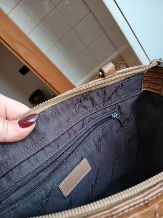 Borsa in pelle effetto coccodrillo a spalla