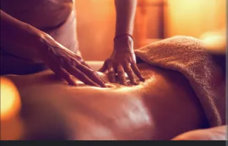 ✨ Massatges relaxants i descontracturants – Vic