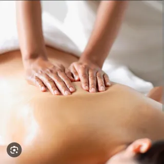 ✨ Massatges relaxants i descontracturants – Vic