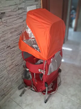 Mochila portabebés Vaude Rojo