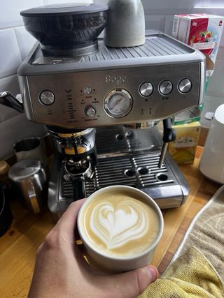 Cafetera Sage Barista Express Impress