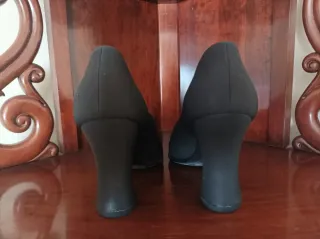 Scarpe donna Prada nere