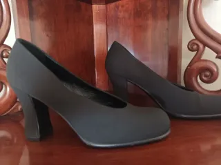 Scarpe donna Prada nere