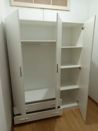 Armario de 3 puertas