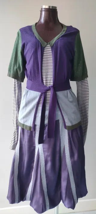 Conjunto falda y top morado y verde